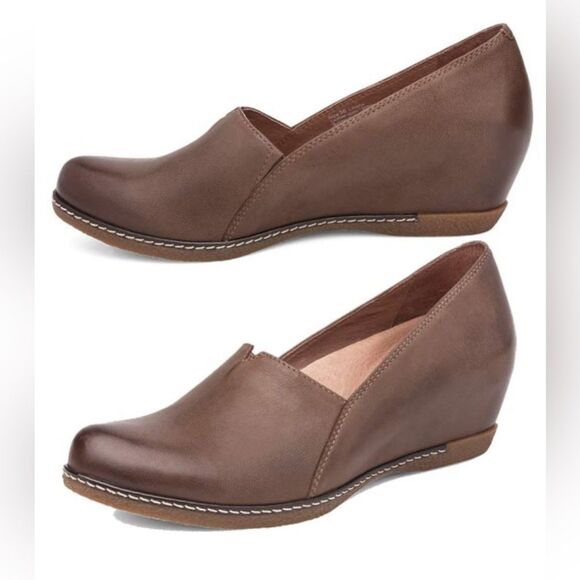 Dansko Liliana Wedge Burnished Nubuck Leather Comfort Shoe in Teak sz 39 (8.5-9) - Picture 1 of 15